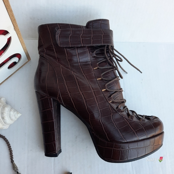 High Heel Platform Ankle Booties Faux Crocodile - Picture 7 of 7